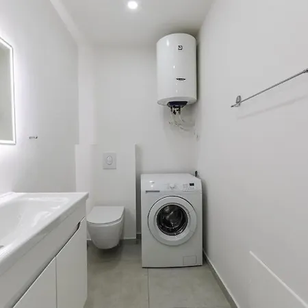 شقة Luxury تيرانا